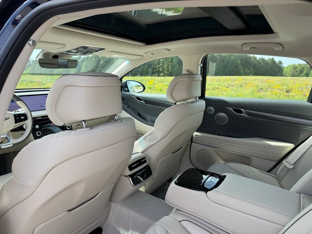Used 2025 Genesis G80 2.5T Sport Prestige image 24