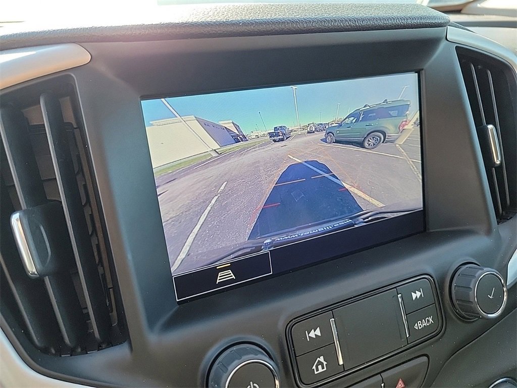 Used 2024 GMC Terrain SLT image 26