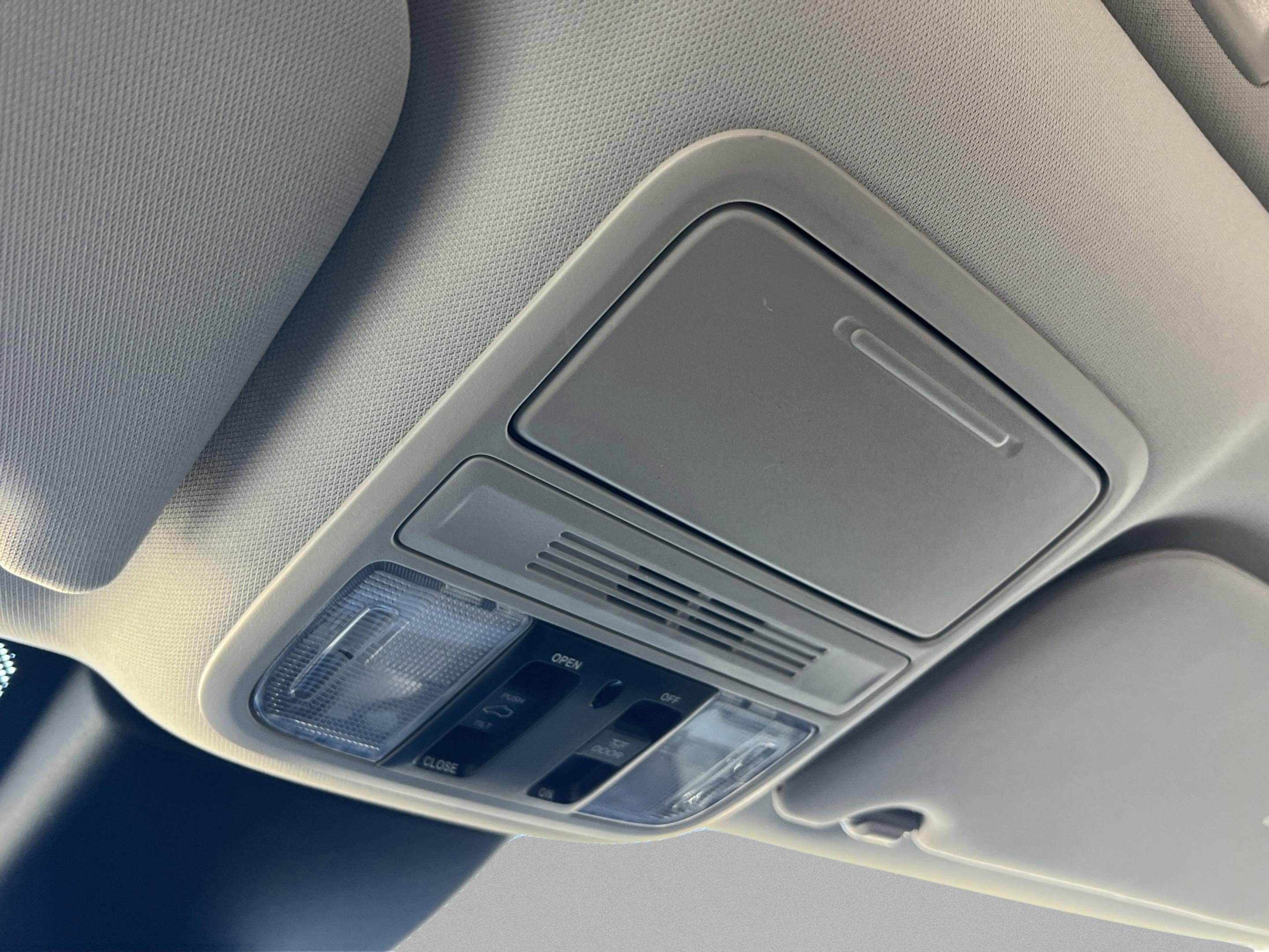 New 2026 Honda Odyssey Elite image 25