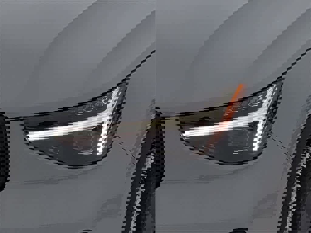 New 2026 Volvo XC40 B5 Ultra w/ Protection Package Premier image 11