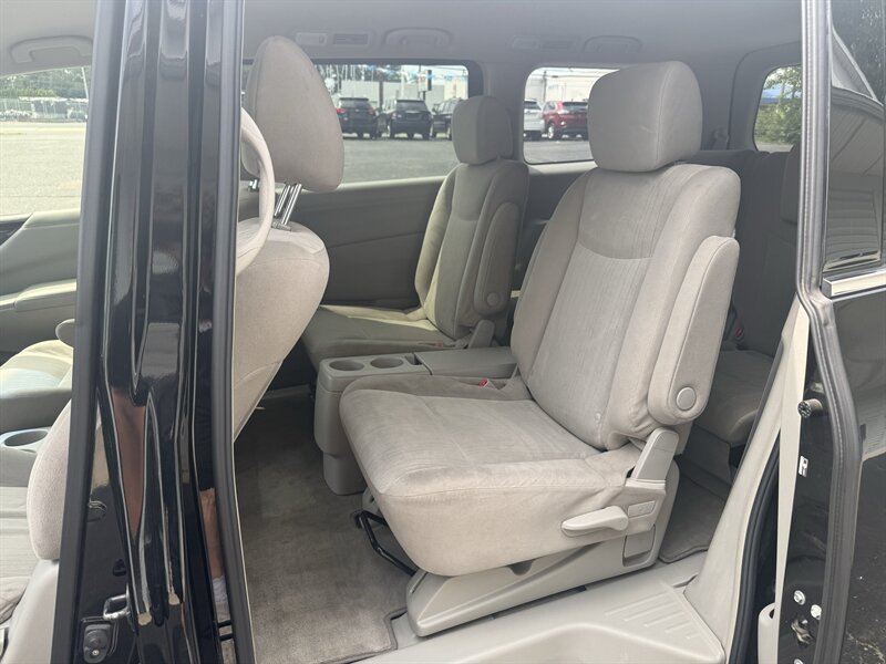 Used 2016 Nissan Quest SV FWD image 14