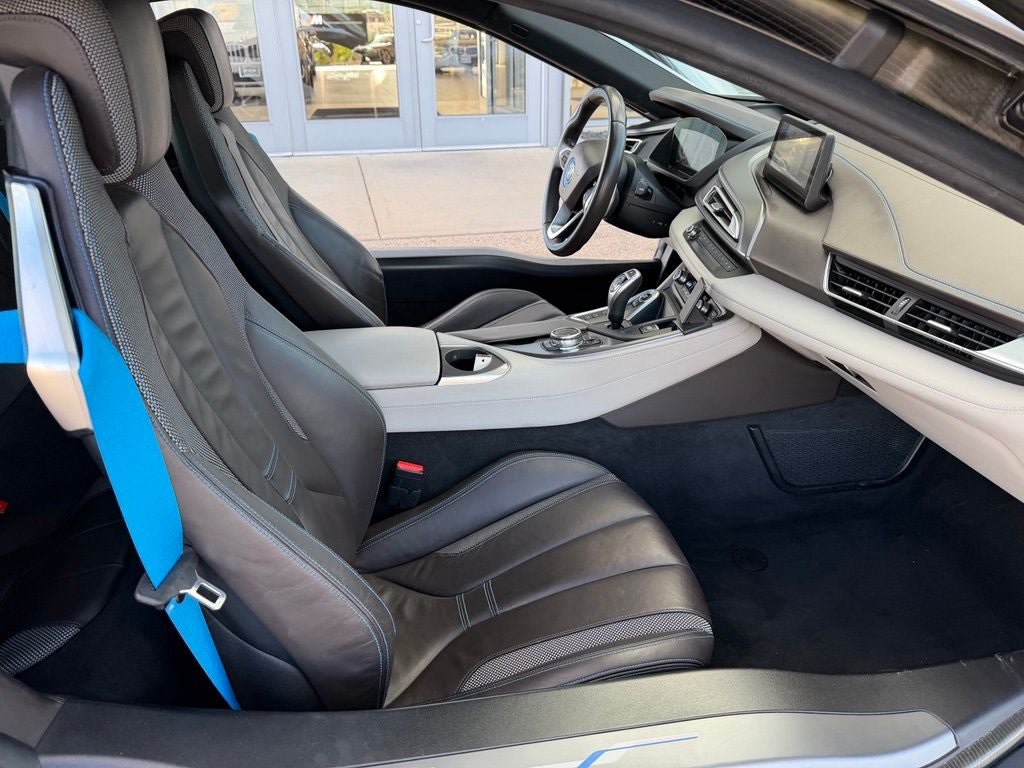 Used 2016 BMW i8 AWD/4WD image 17