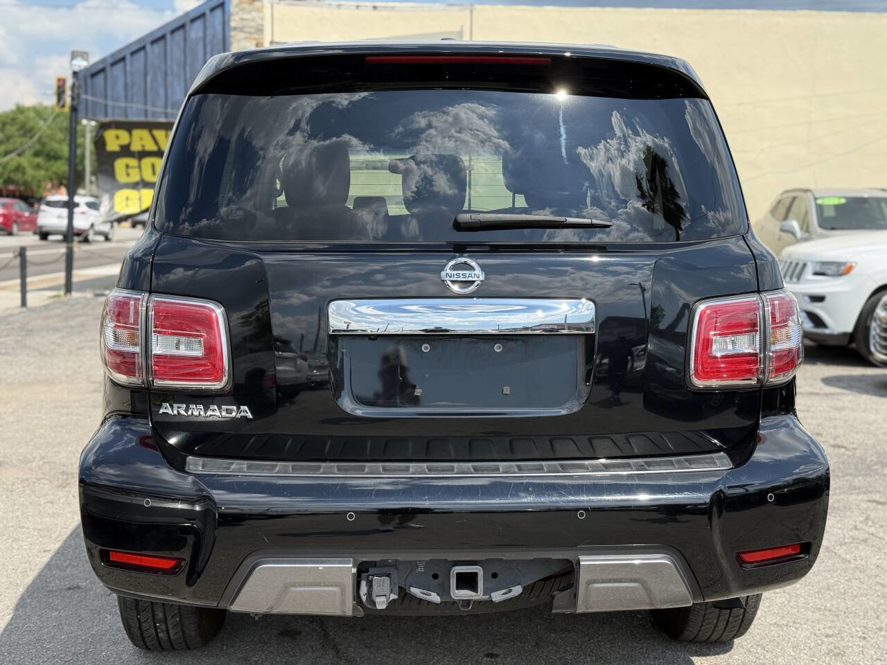 Used 2019 Nissan Armada SV w/ Driver Package RWD image 6