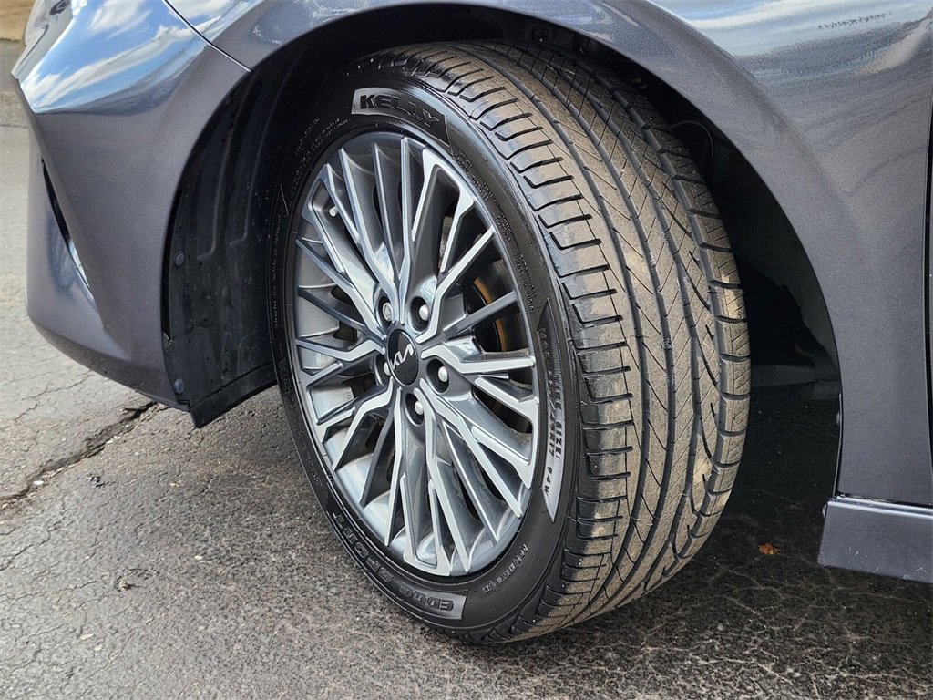 Used 2023 Kia Forte GT-Line w/ GT-Line Premium Package image 31