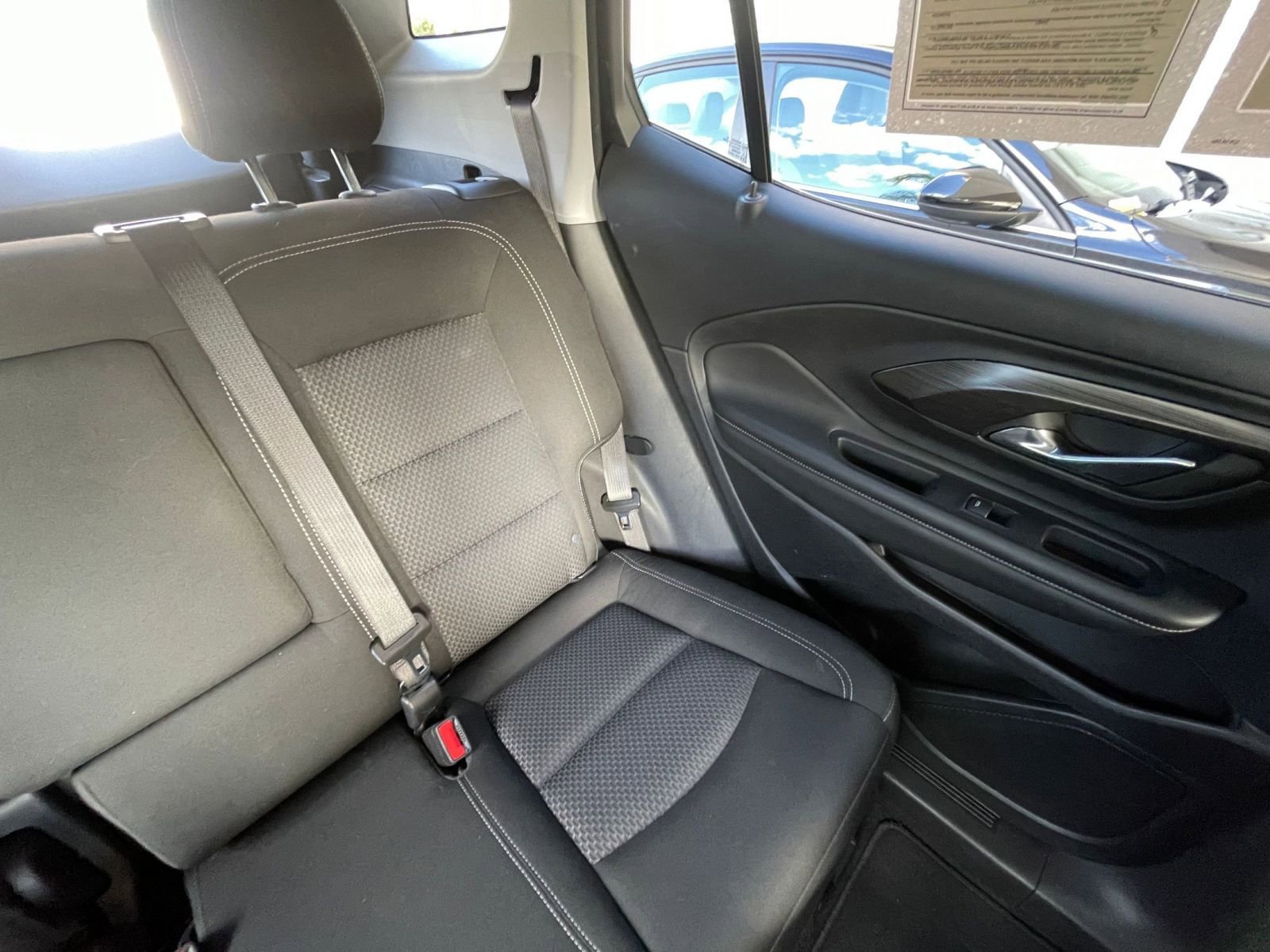 Used 2024 GMC Terrain SLE image 37