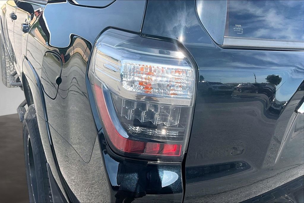 Used 2016 Toyota 4Runner SR5 RWD image 22