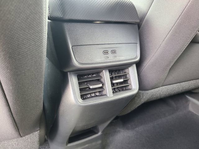 New 2026 Chevrolet Equinox LT w/ Safety and Technology Package image 11