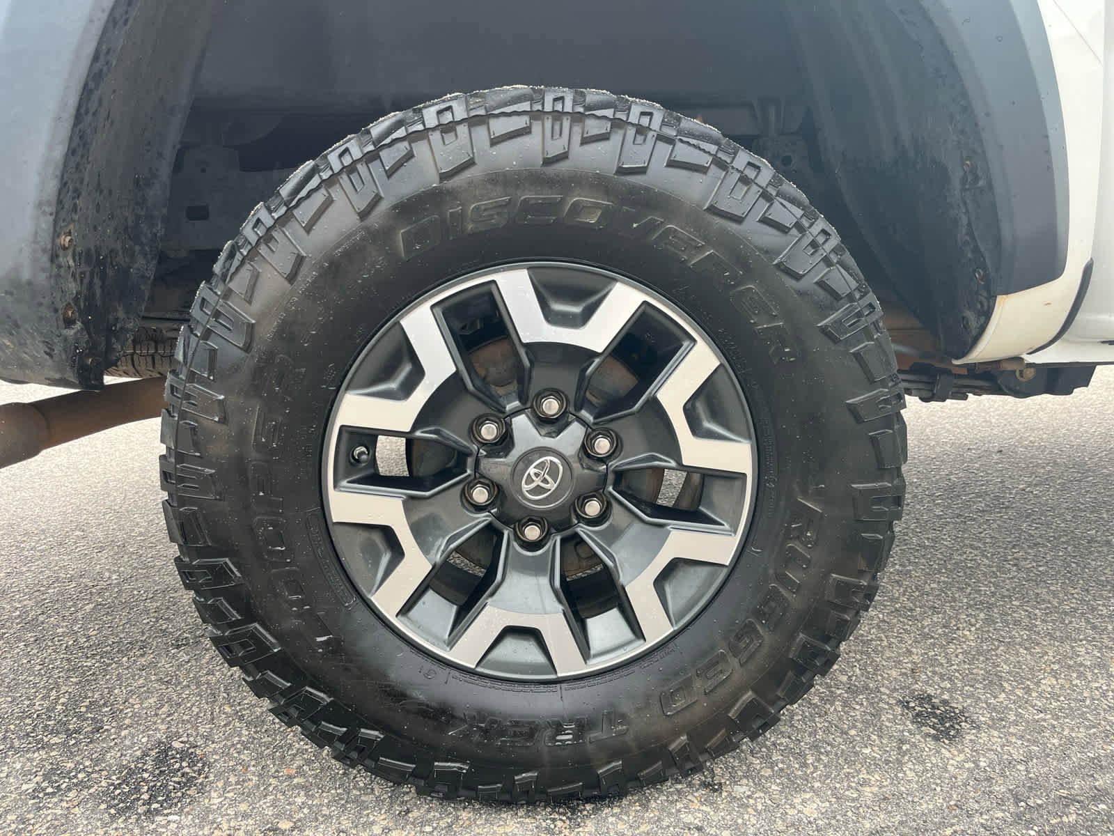 Used 2019 Toyota Tacoma TRD Off-Road image 31