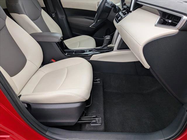 Used 2024 Toyota Corolla Cross XLE w/ Convenience Package image 21