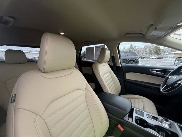 Used 2022 Ford Edge SEL w/ Convenience Package image 12