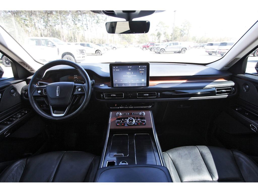 Used 2023 Lincoln Aviator Reserve w/ Equipment Group 201A RWD image 13