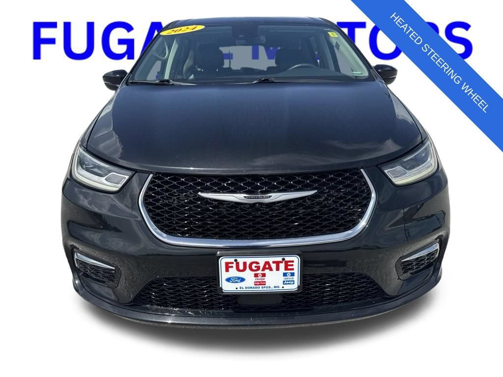Used 2024 Chrysler Pacifica Touring-L FWD image 13