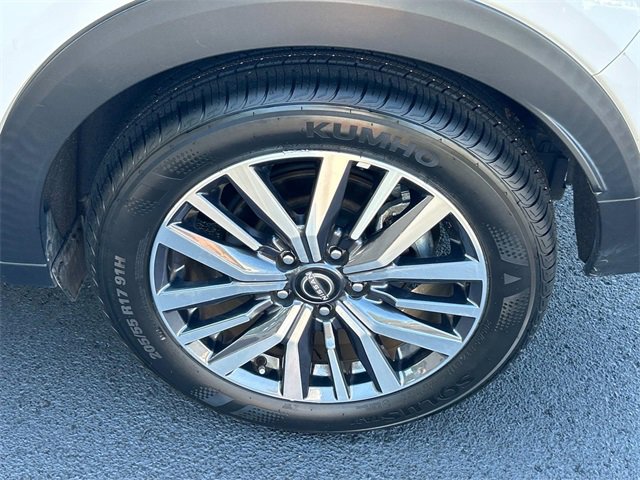 Used 2024 Nissan Kicks SV image 13