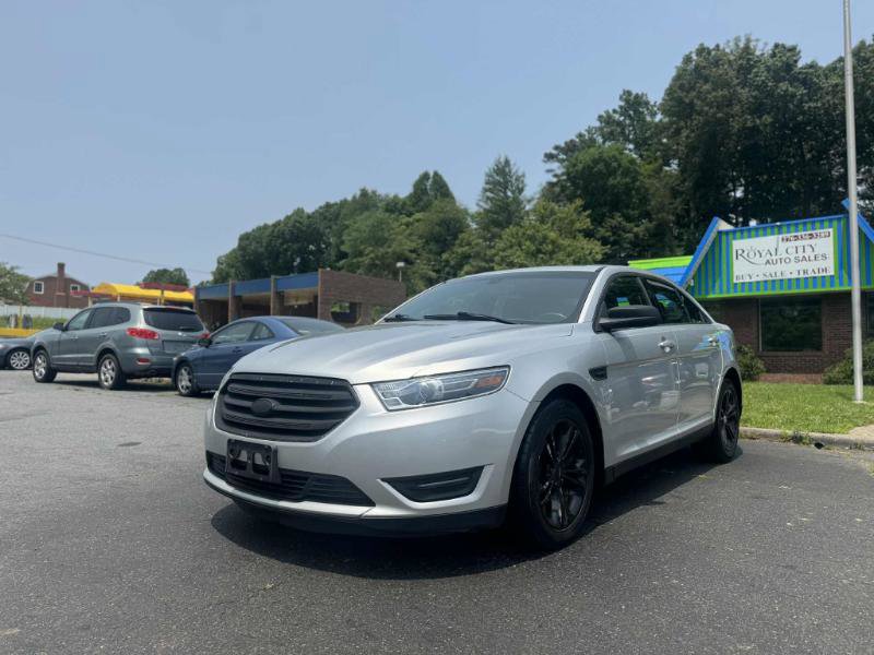 Used 2016 Ford Taurus SEL image 1