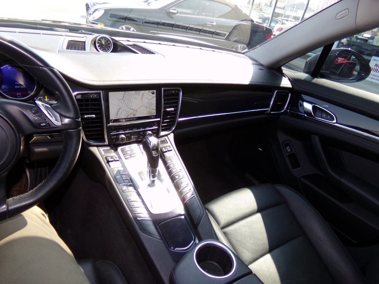 Used 2014 Porsche Panamera S image 67