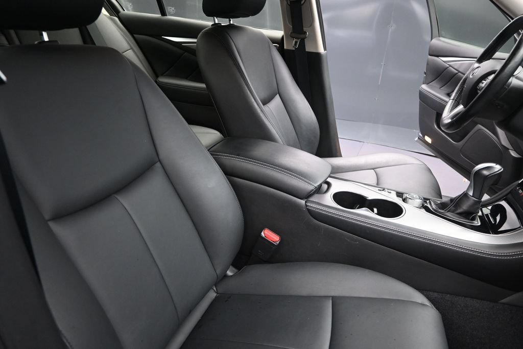 Certified 2016 INFINITI Q50 3.0t Premium w/ 3.0T Premium Plus Package RWD image 22
