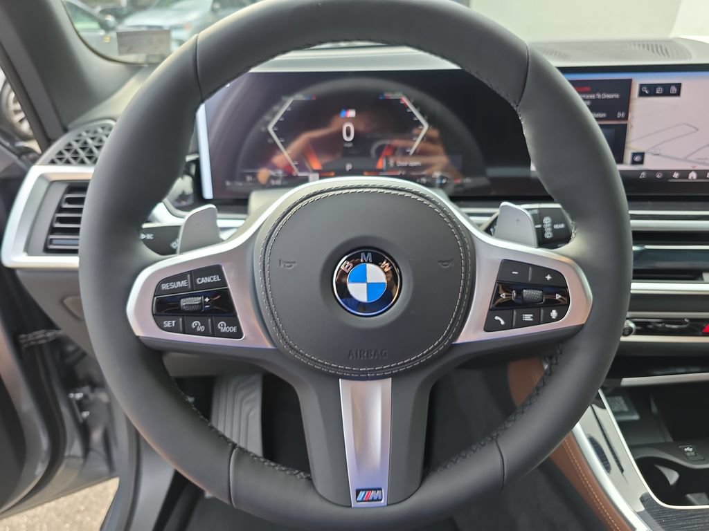 New 2026 BMW X5 xDrive40i w/ M Sport Package AWD/4WD image 14