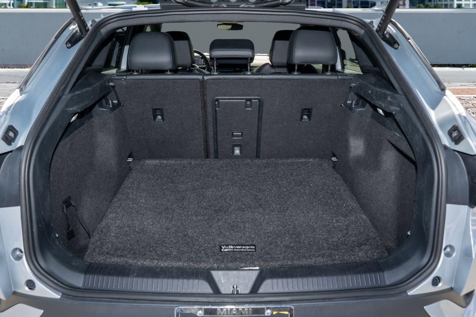 Used 2021 Volkswagen ID.4 Pro S image 9