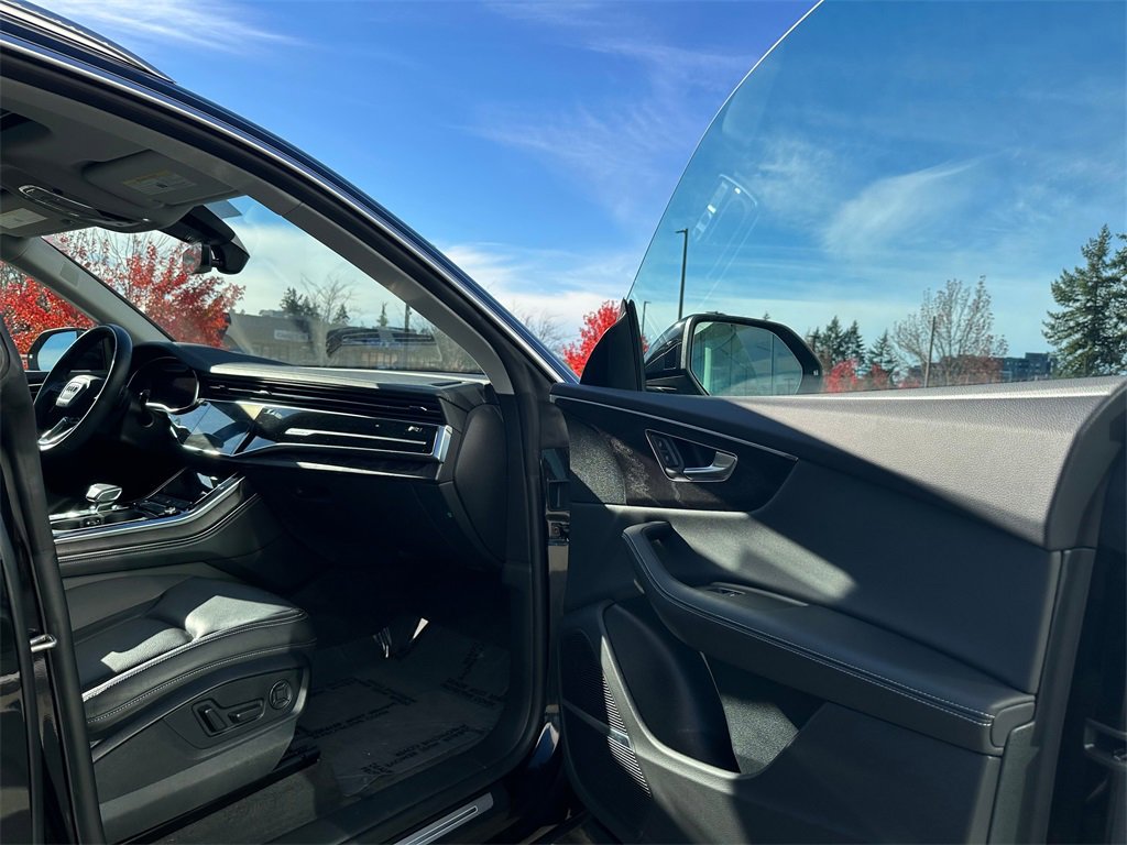 Used 2023 Audi Q8 Premium Plus w/ Premium Plus Package image 11