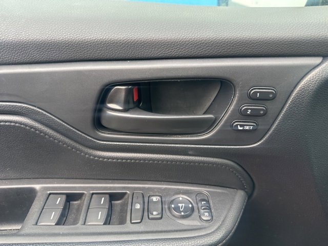 Used 2023 Honda Odyssey Sport image 13