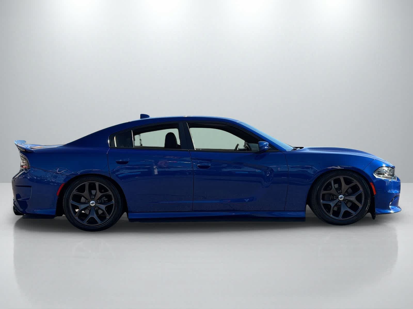 Used 2019 Dodge Charger SXT RWD image 8