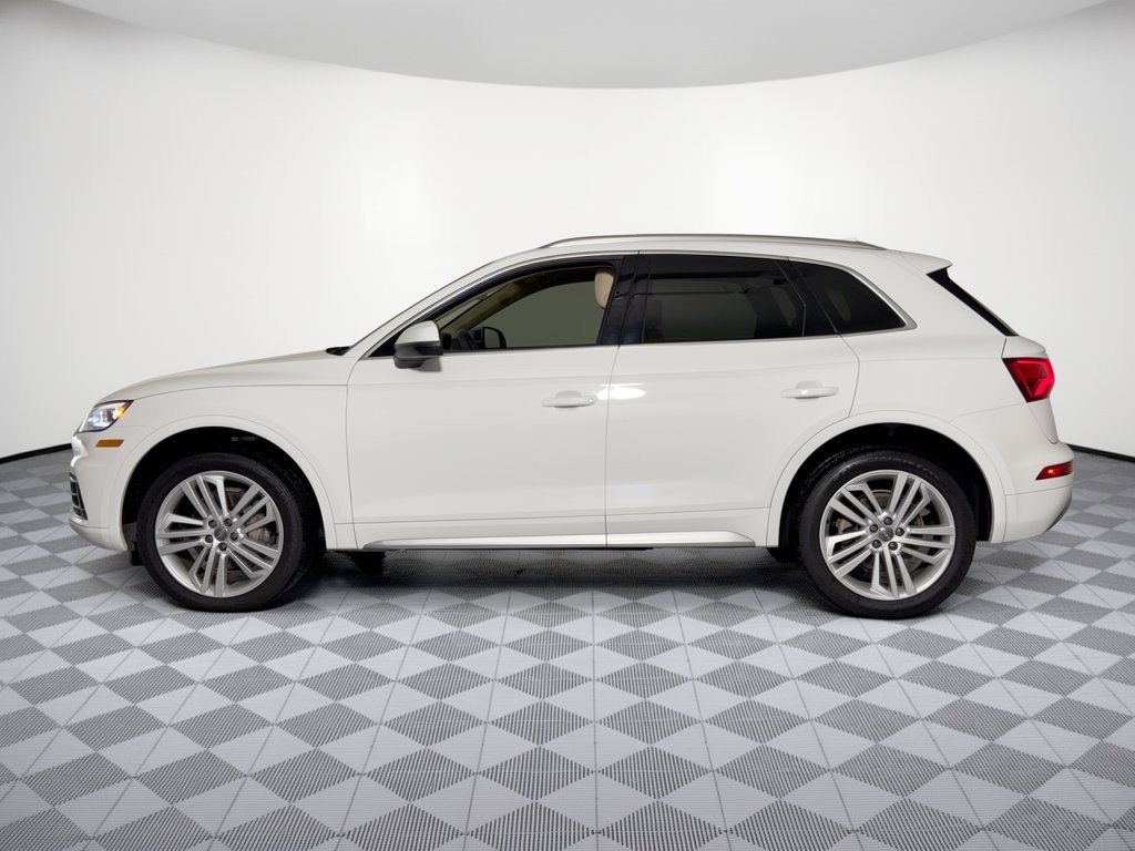 Used 2018 Audi Q5 2.0T Premium Plus w/ Premium Plus Package AWD/4WD image 2
