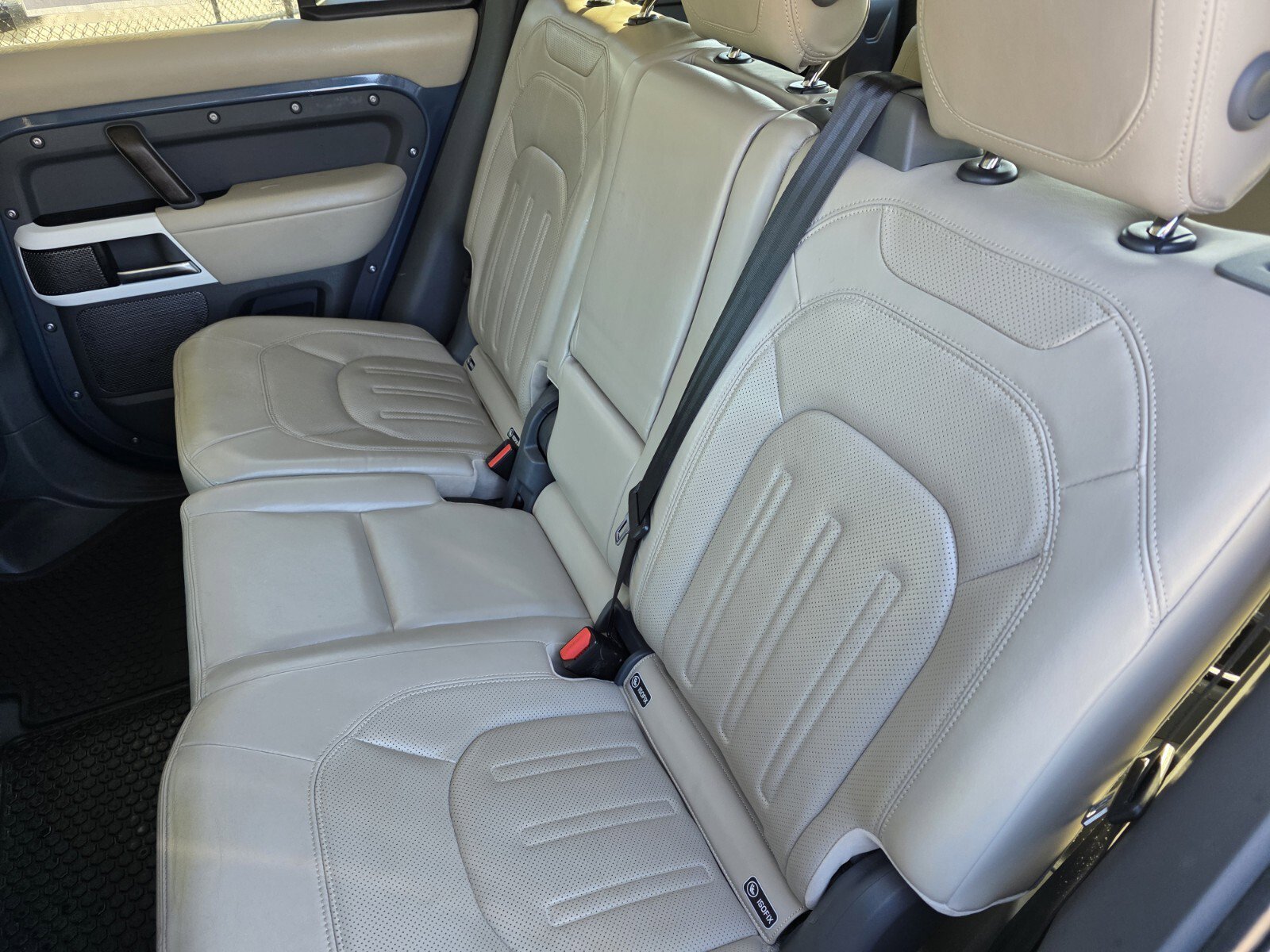 Used 2020 Land Rover Defender 110 HSE image 14