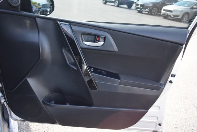 Used 2017 Toyota Corolla iM w/ Carpet Mat Package FWD image 39