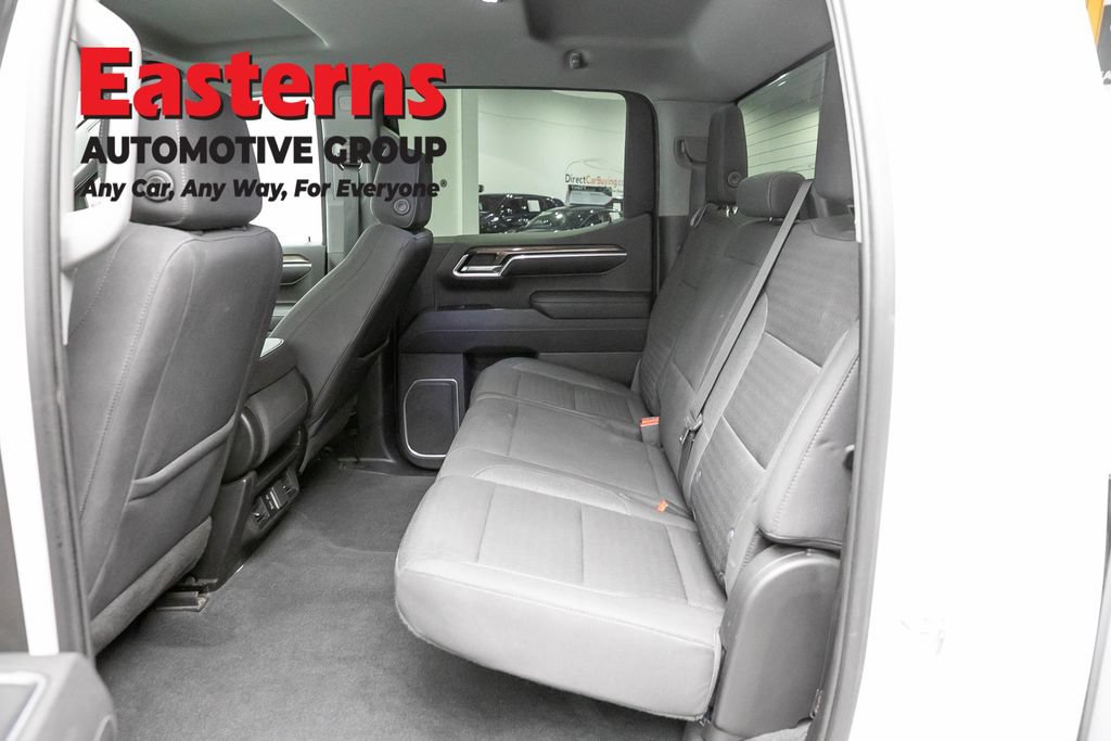 Used 2023 Chevrolet Silverado 1500 LT AWD/4WD image 20