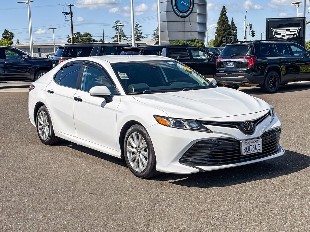Used 2019 Toyota Camry LE image 5