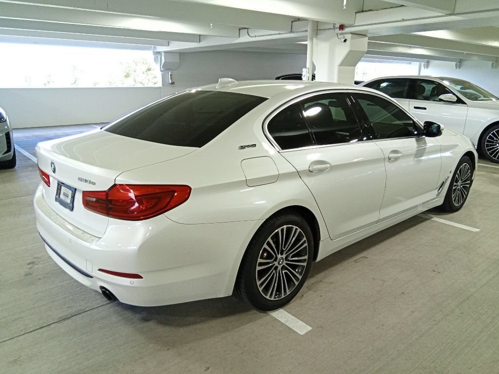 Used 2019 BMW 530e xDrive w/ Convenience Package AWD/4WD image 5