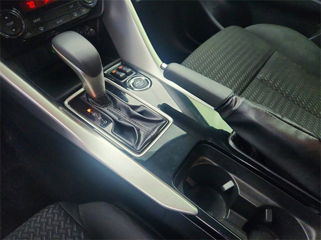 Used 2023 Mitsubishi Eclipse Cross LE image 13