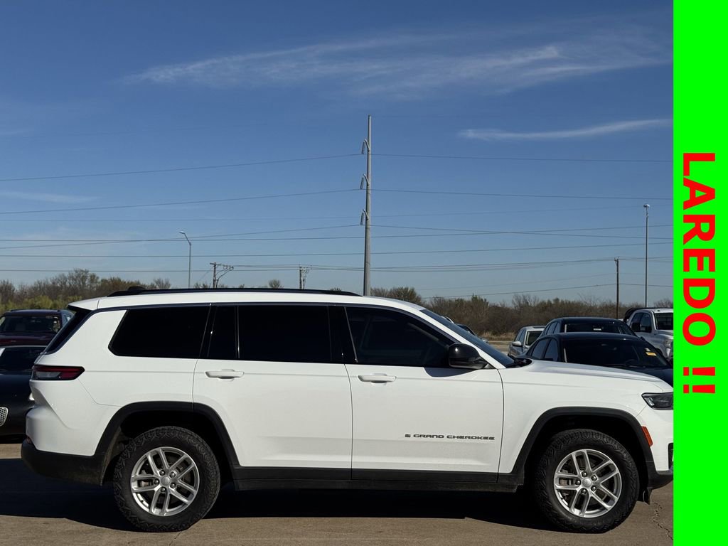Used 2023 Jeep Grand Cherokee L Laredo image 4