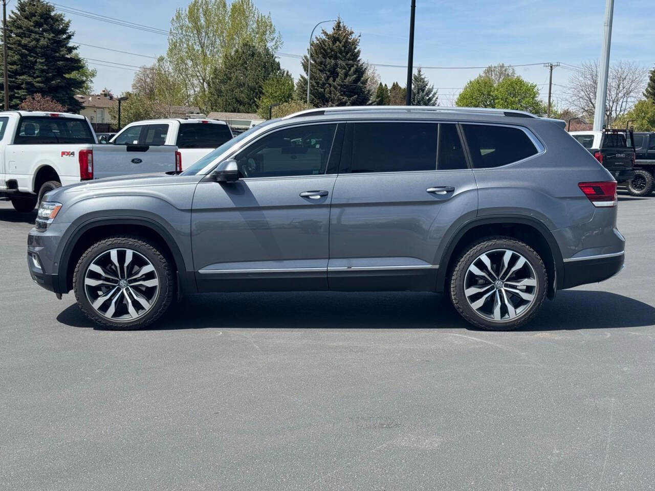 Used 2019 Volkswagen Atlas SEL Premium AWD/4WD image 4