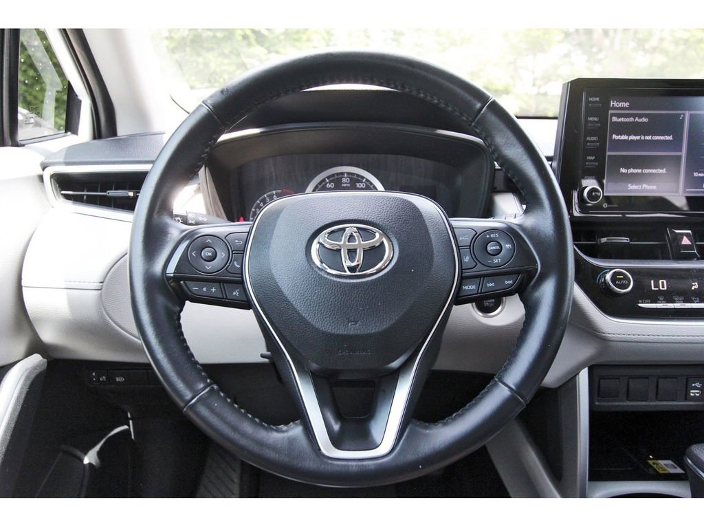 Used 2022 Toyota Corolla Cross LE FWD image 14