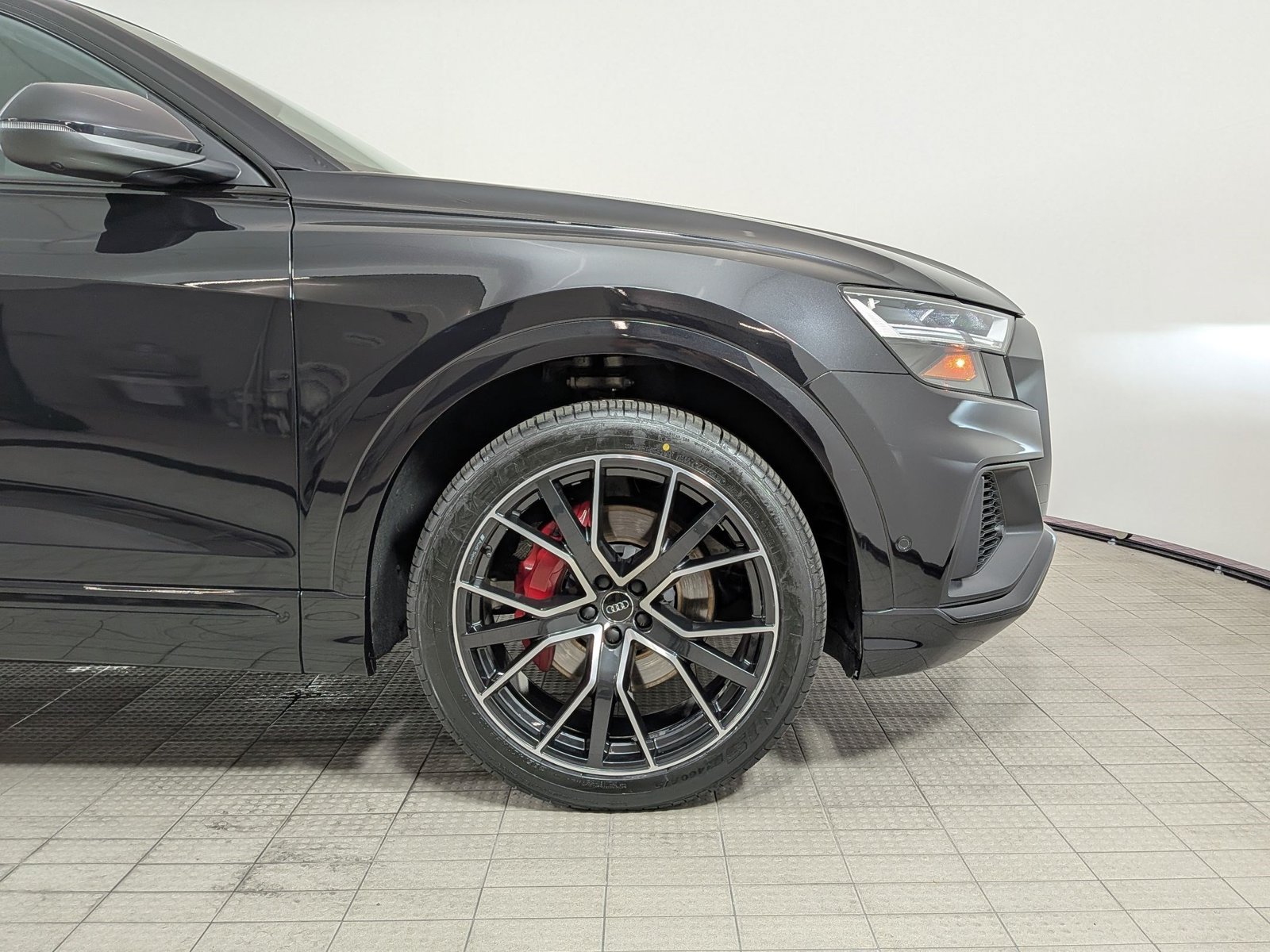Used 2019 Audi Q8 Premium Plus AWD/4WD image 11