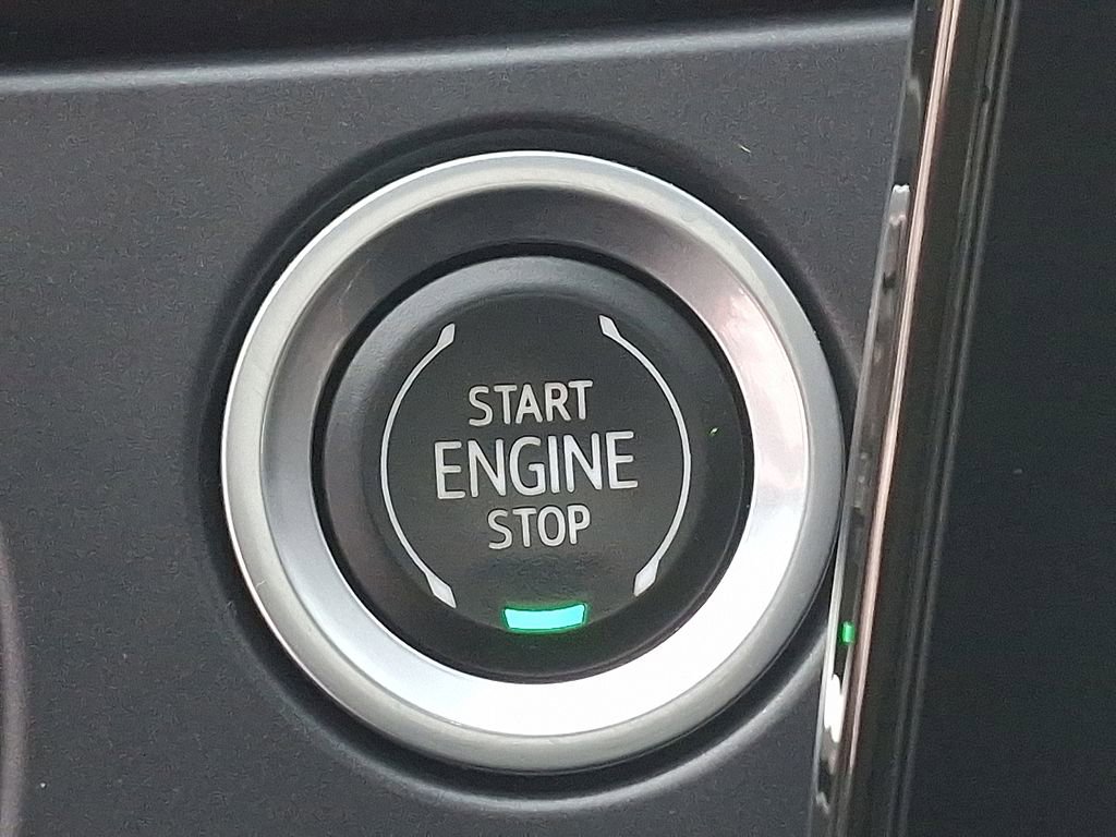 Used 2023 Chevrolet Blazer RS w/ Enhanced Convenience Package image 24