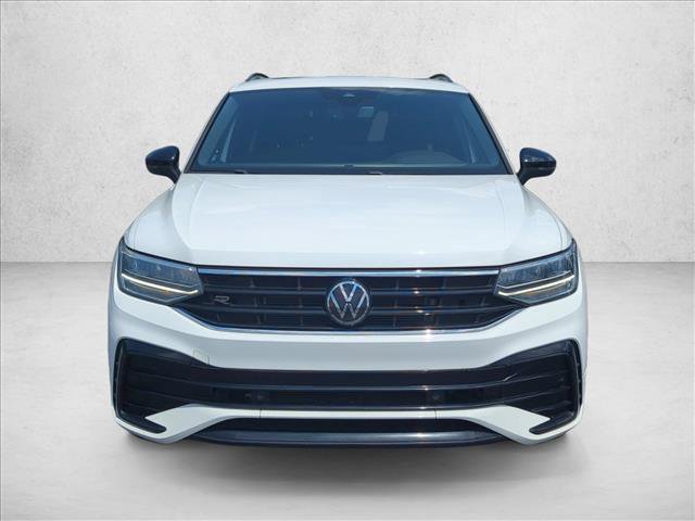 Used 2022 Volkswagen Tiguan SE R-Line FWD image 2