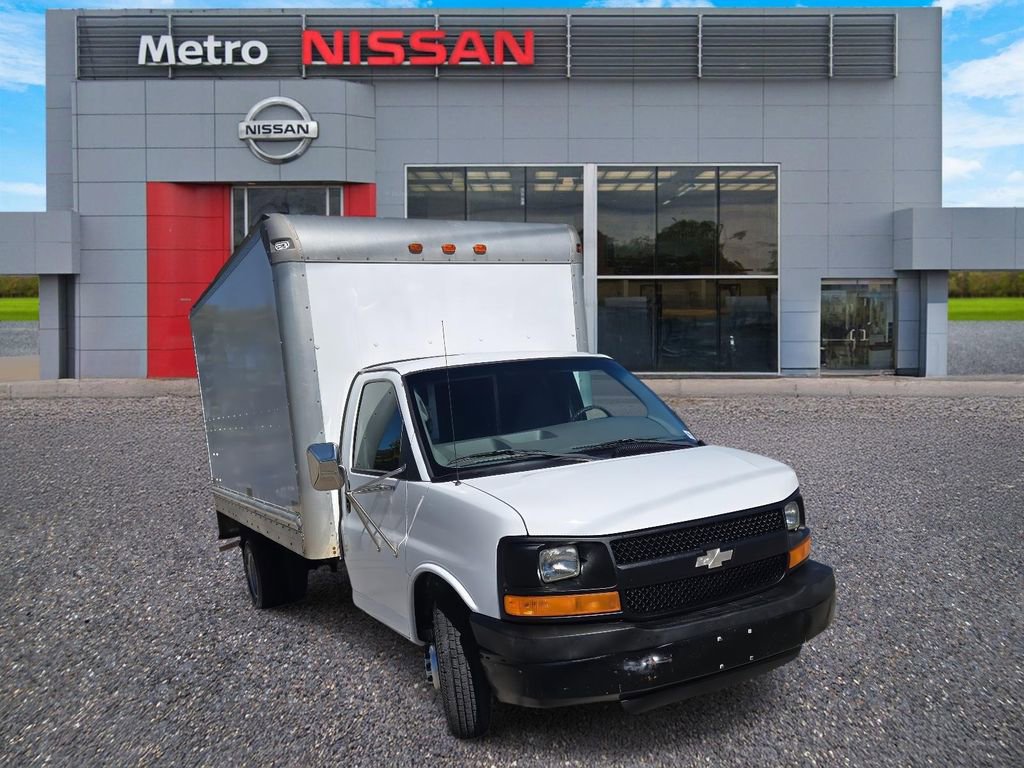 Used 2006 Chevrolet Express 3500 video 1