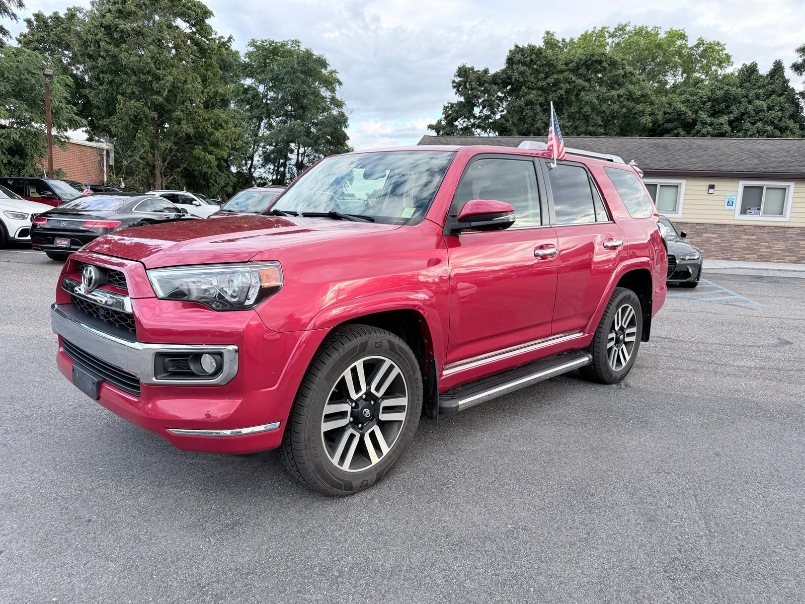 Used 2017 Toyota 4Runner Limited AWD/4WD image 29