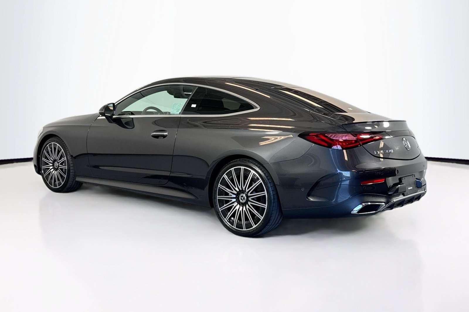 Used 2024 Mercedes-Benz CLE 300 4MATIC Coupe w/ AMG Line image 4