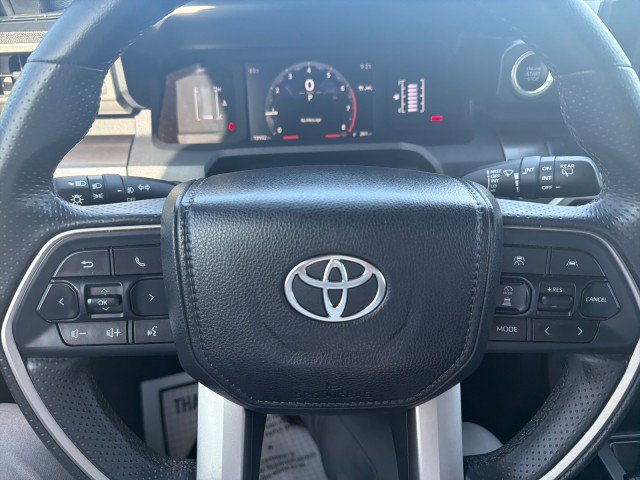 Used 2026 Toyota 4Runner SR5 AWD/4WD image 7