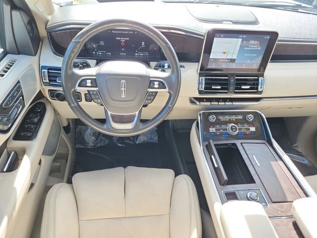 Used 2021 Lincoln Navigator Reserve w/ Luxury Package AWD/4WD image 17