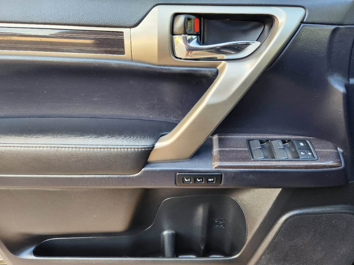 Used 2020 Lexus GX 460 Premium AWD/4WD image 40