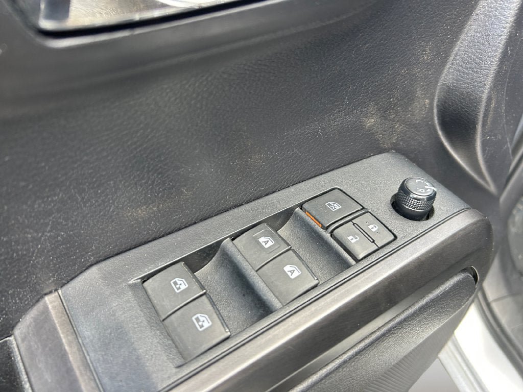 Used 2021 Toyota Tacoma TRD Off-Road AWD/4WD image 21