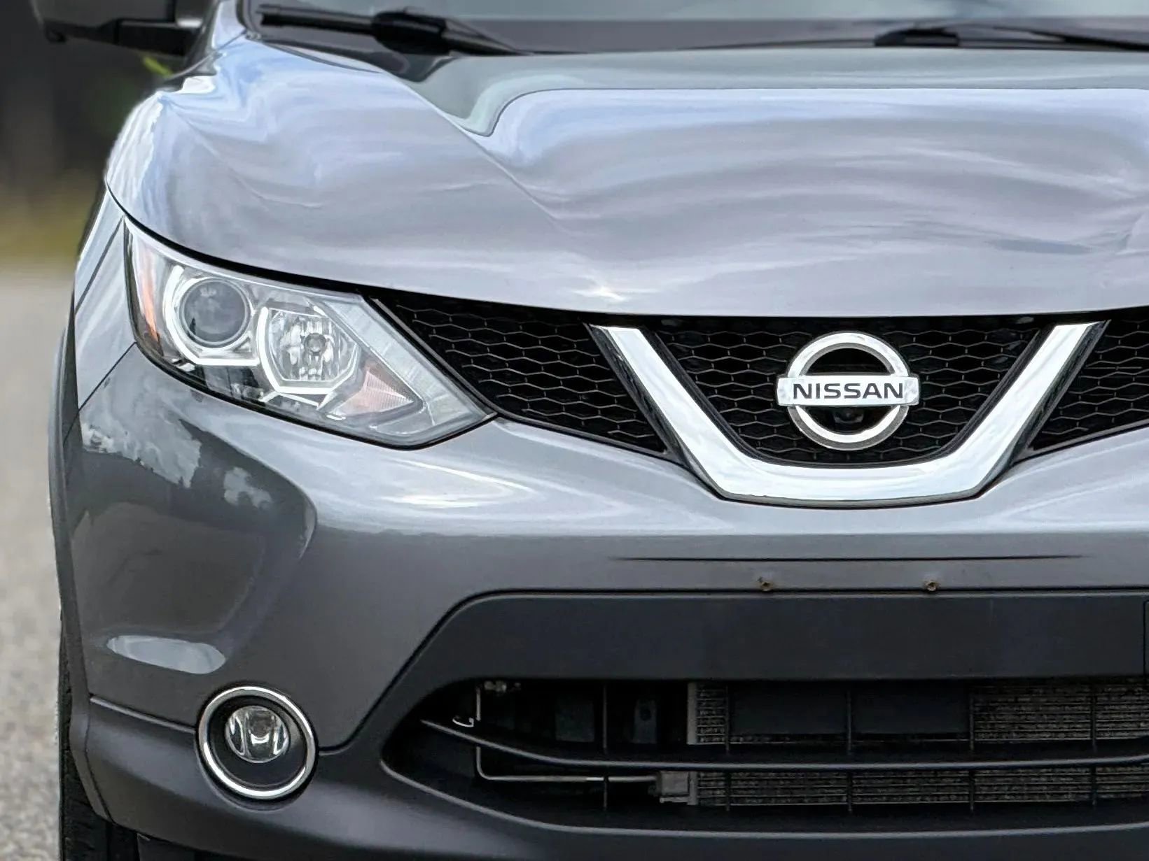 Used 2017 Nissan Rogue Sport SV w/ SV Premium Package AWD/4WD image 11