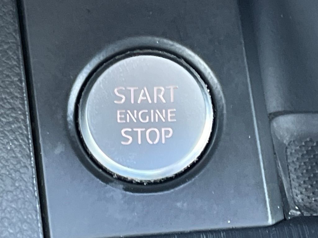 Used 2017 Audi A4 2.0T Premium Plus w/ Premium Plus Package image 10