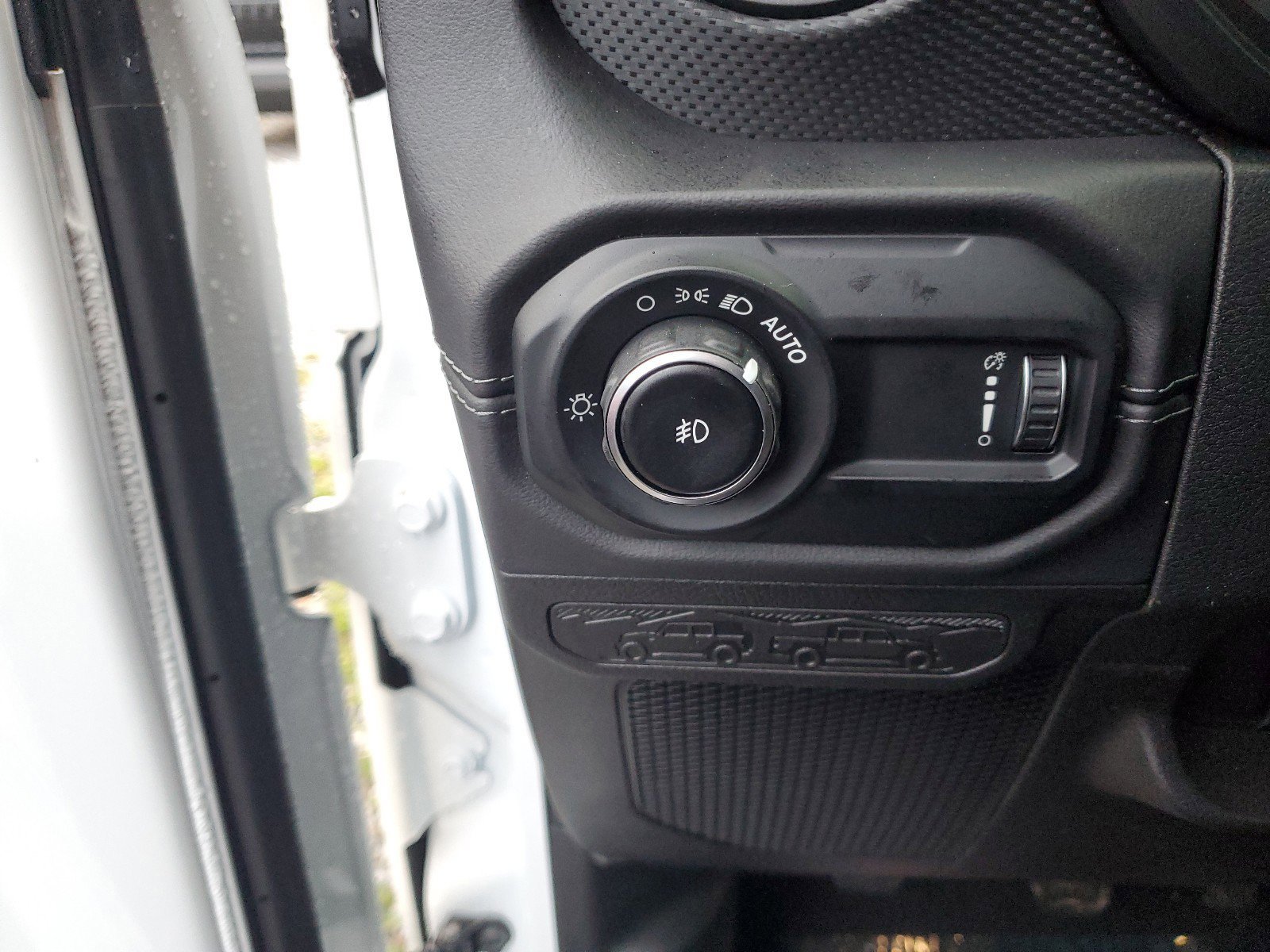 New 2025 Jeep Wrangler Unlimited Rubicon w/ Safety Group image 33