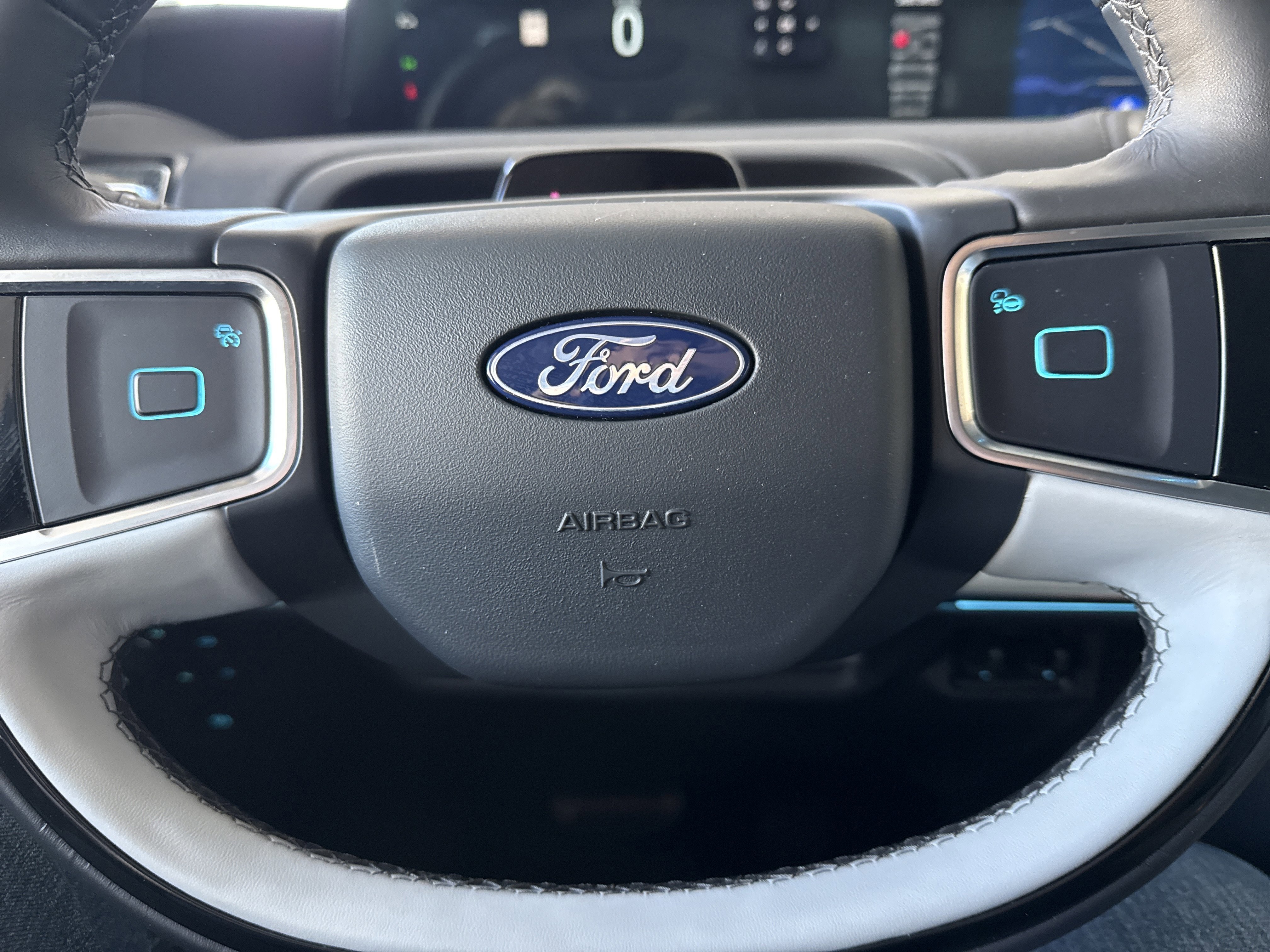 Certified 2025 Ford Expedition Max Platinum image 36