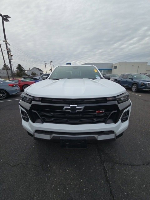 Used 2023 Chevrolet Colorado Z71 w/ Z71 Convenience Package 2 image 16